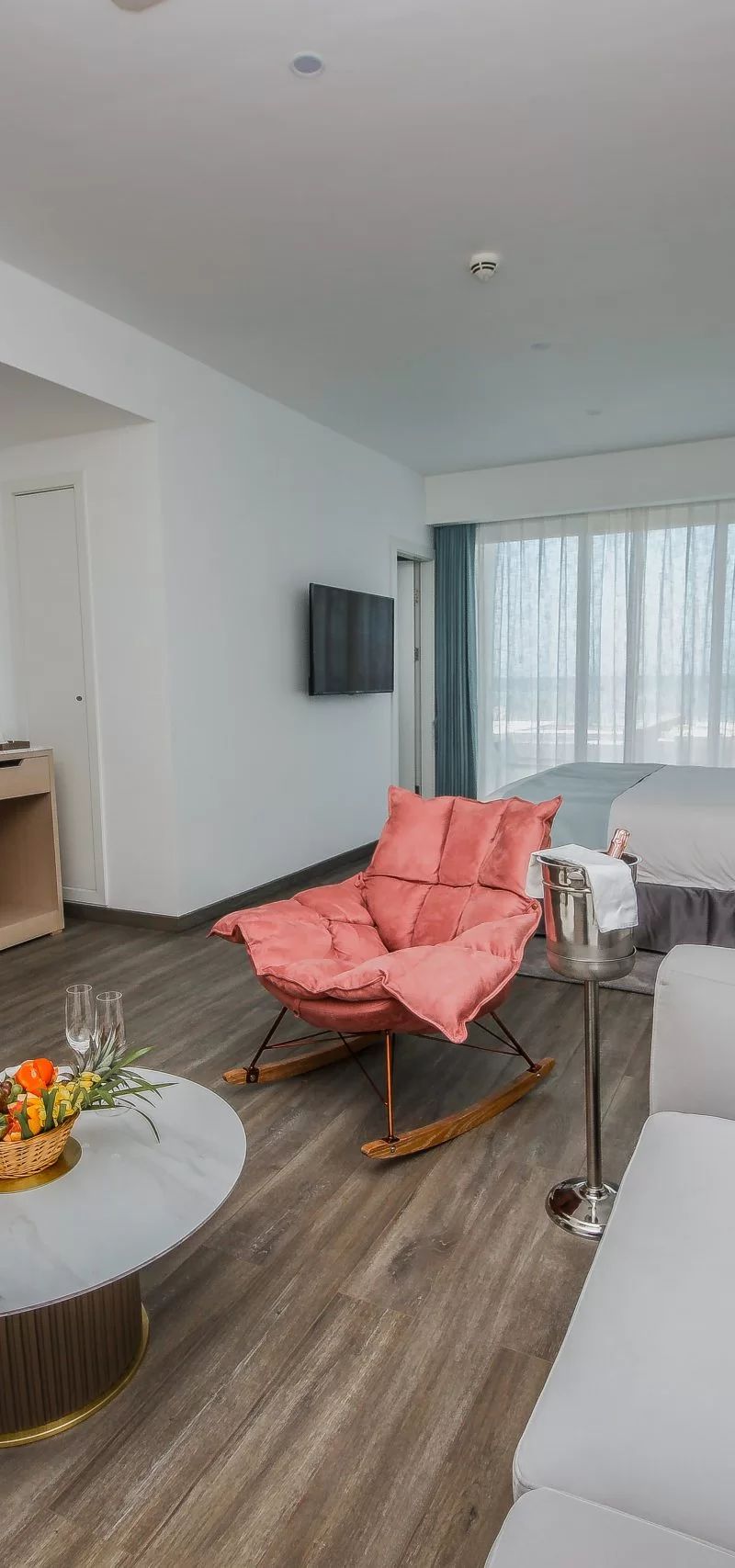 Senior Suite - Image 1