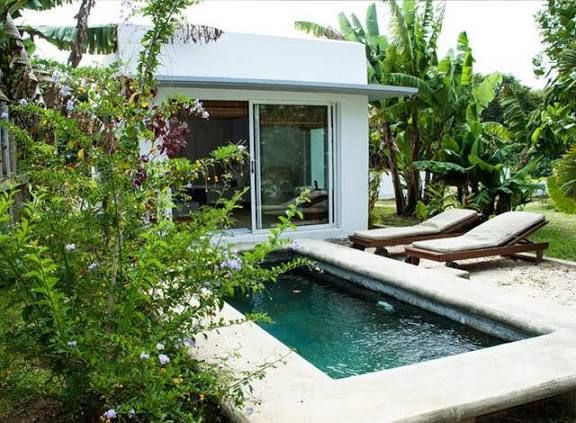 Lodge with private pool - Image 1