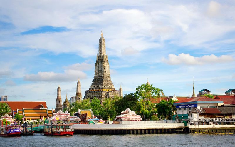 Dubai & Bangkok Group Tour (From Backup: May 18)