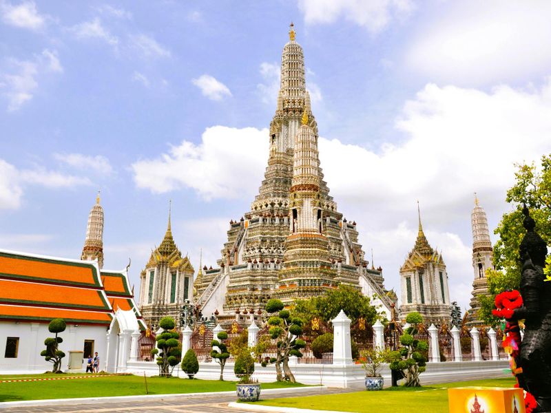Dubai & Bangkok Group Tour (From Backup: May 18) gallery 1