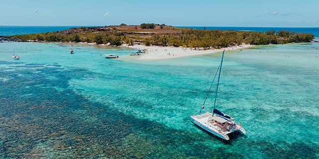 Full-Day Catamaran Trip to Gabriel Island gallery 6