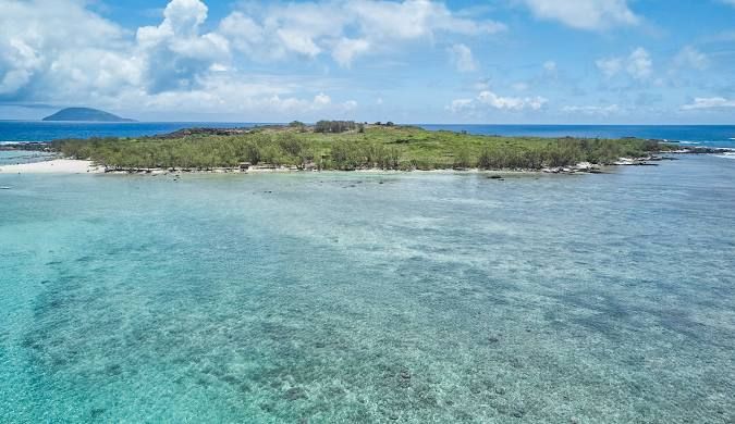 Full-Day Catamaran Trip to Gabriel Island gallery 8