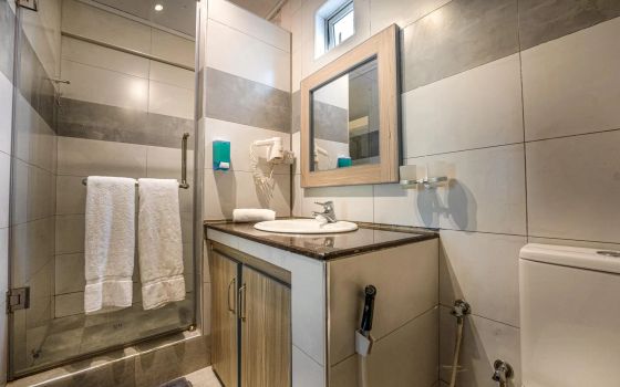 Le Grand Bleu Hotel & Spa - 2