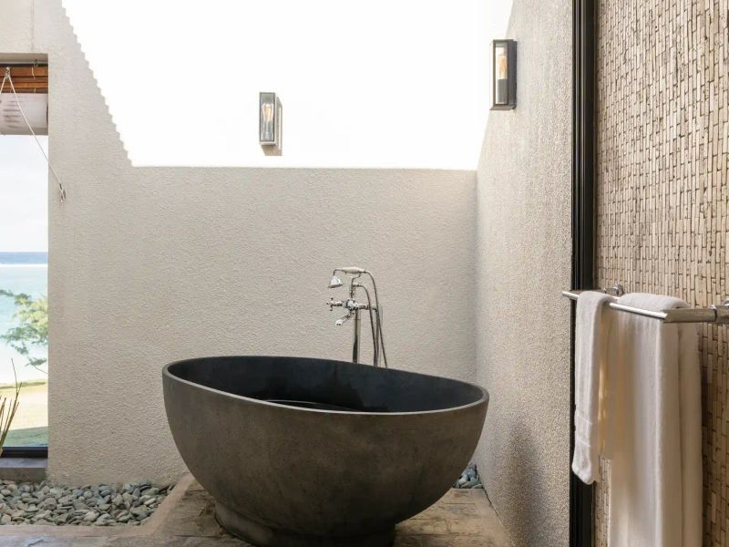 Constance Tekoma gallery 9