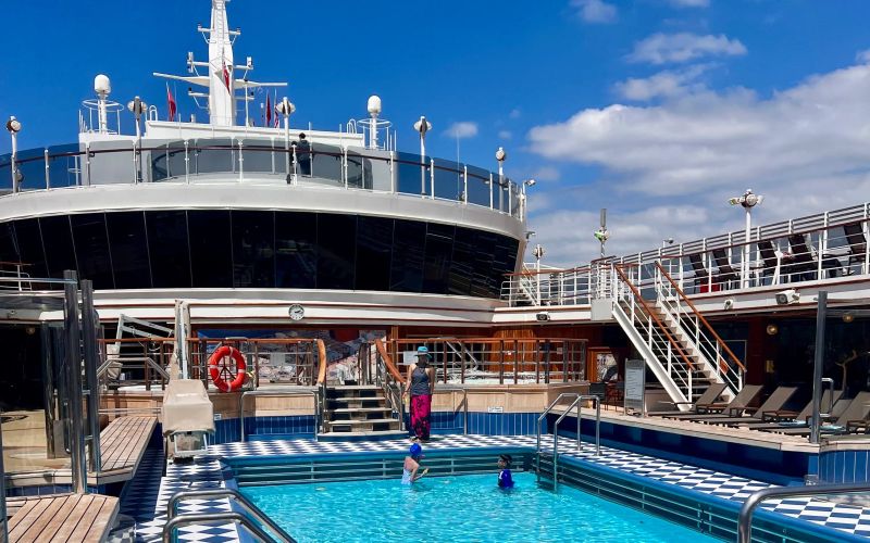 QUEEN ELIZABETH CRUISE