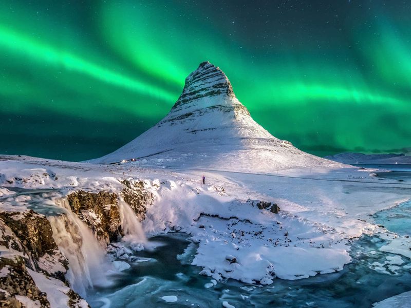 NORWEGIAN PRIMA gallery 7